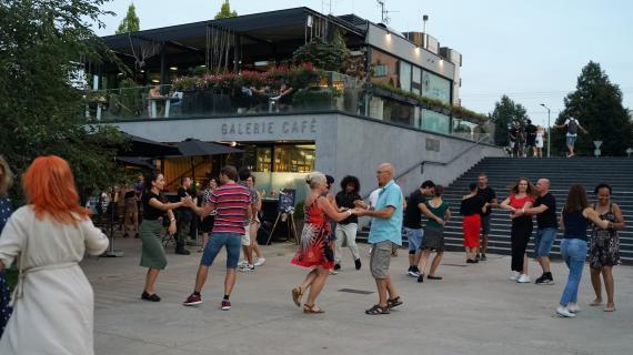 Uzavřená restaurace 